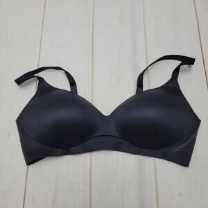 Victorias Secret Body plunge black bra padded no wire